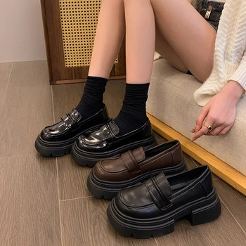 Ayakkabı Kadın 2023 İngiliz Tarzı Oxfords Yuvarlak Ayak Takunya Platformu Tüm Maç Sonbahar Rahat Kadın Sneakers Flats Loafer'lar Kürk N