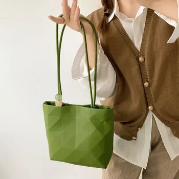 Omuz çantaları Popüler Tasarım Anlayışı Koltukaltı Çanta Yeni Trend Tüm Maç Çanta Moda Tatlı Rahat Alışveriş Kare Satchel Çanta