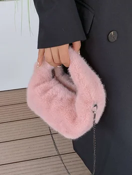 Popüler Niş Tasarım Peluş Kadife Çanta Kadın 2023 Yeni Moda Zincir askılı çanta pelüş çanta